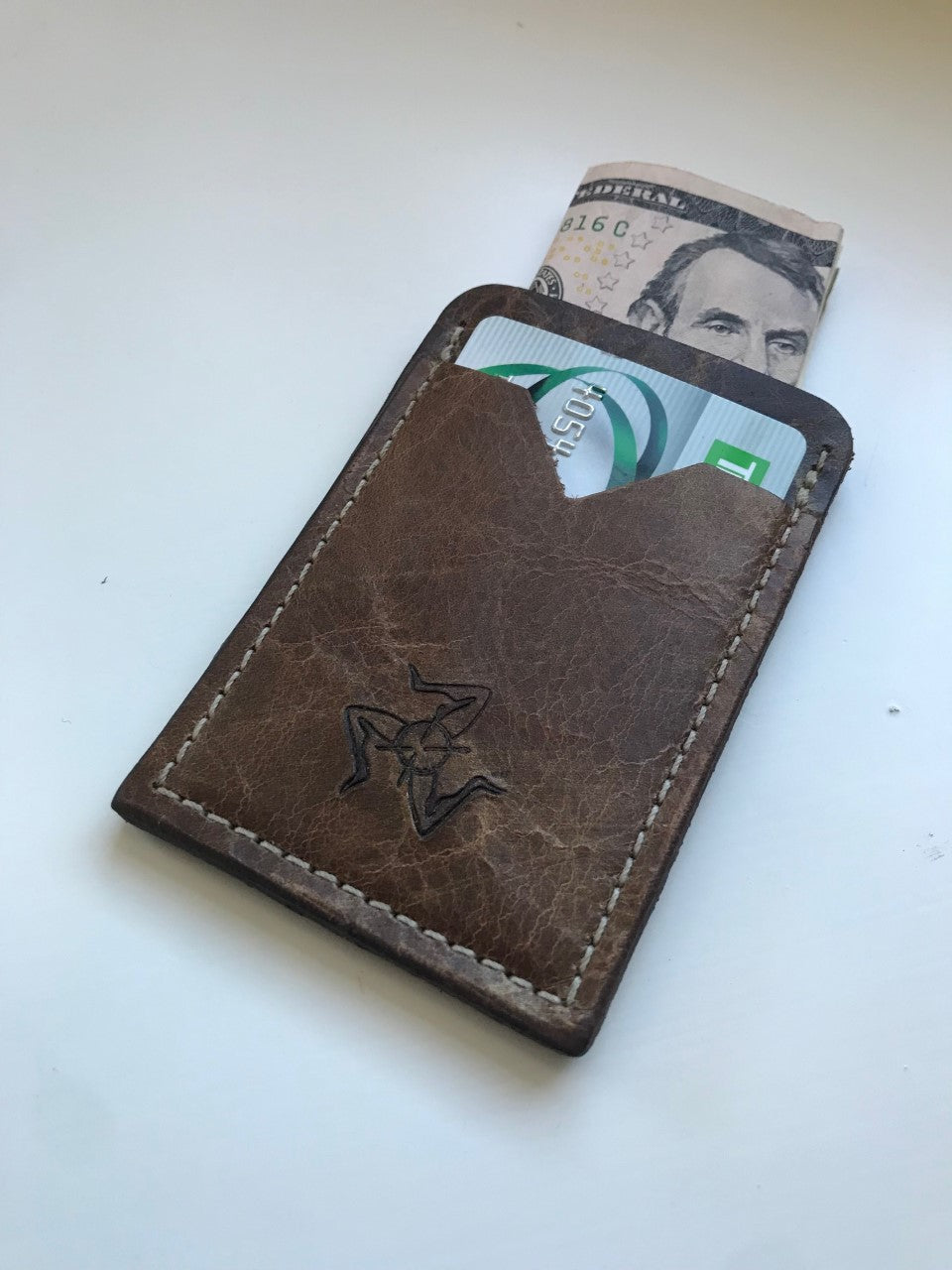 Minimal Vertical Wallet Marble Tan